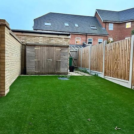 Serene Home Ideally Connected To Central London Bromley Exterior photo