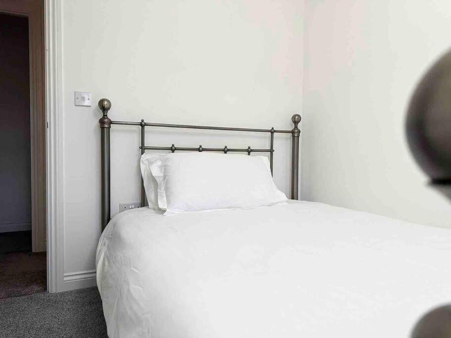 Serene Home Ideally Connected To Central London Bromley Exterior photo