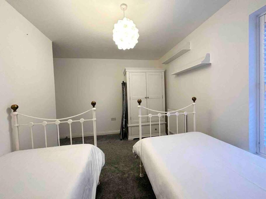 Serene Home Ideally Connected To Central London Bromley Exterior photo