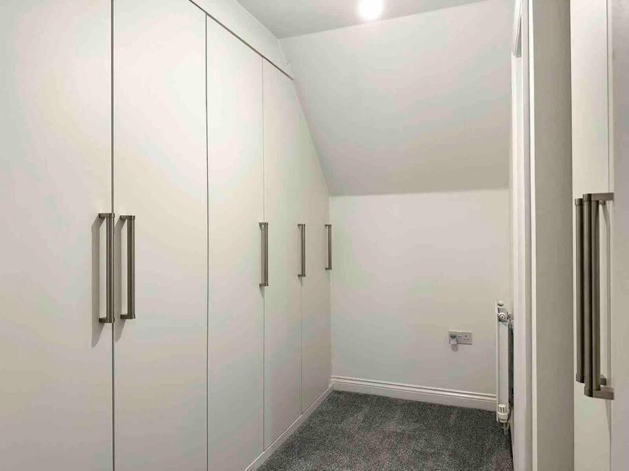 Serene Home Ideally Connected To Central London Bromley Exterior photo