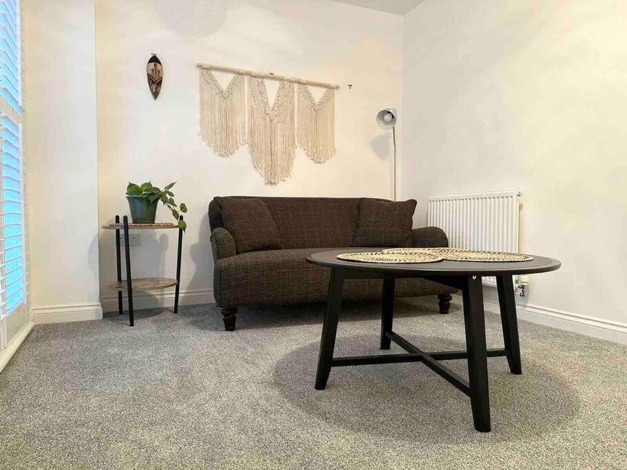 Serene Home Ideally Connected To Central London Bromley Exterior photo