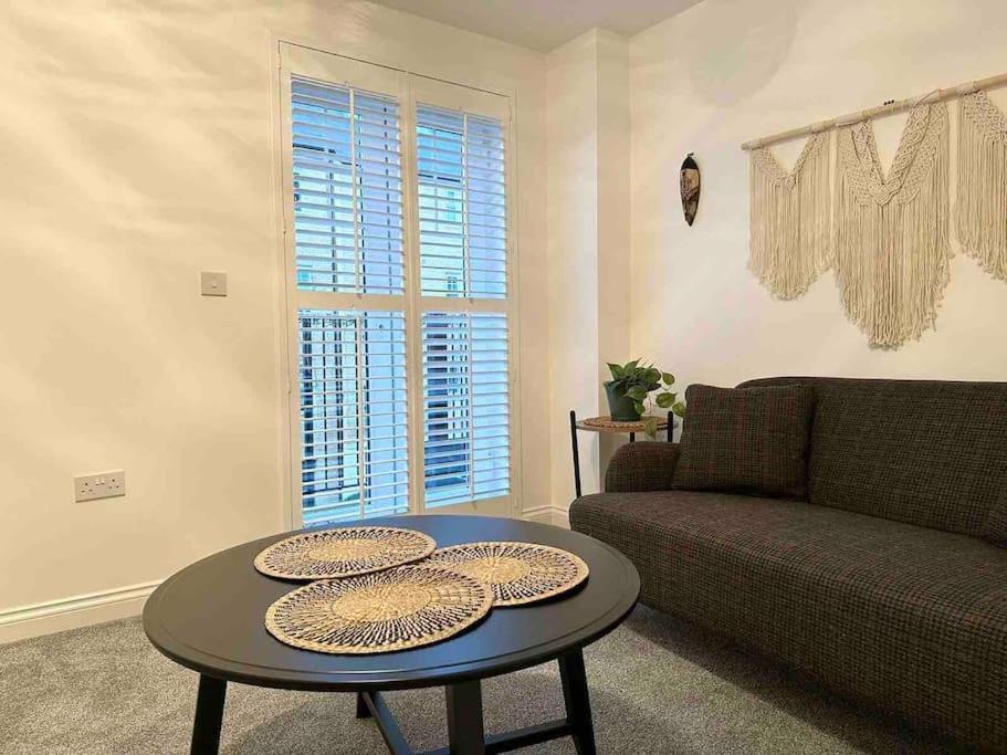 Serene Home Ideally Connected To Central London Bromley Exterior photo